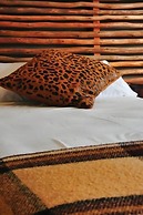 Catembe Gallery Hotel