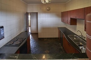 Catembe Gallery Hotel