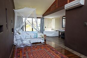 Catembe Gallery Hotel