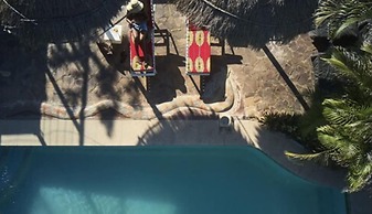 Catembe Gallery Hotel