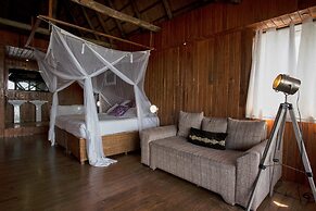 Catembe Gallery Hotel