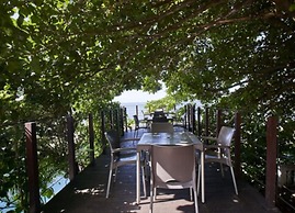 Catembe Gallery Hotel