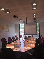 Catembe Gallery Hotel