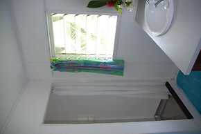 Gina's Garden Lodges