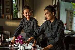 Sol De Goa by Sereno