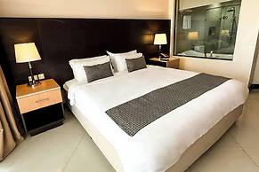 The Lake Hotel Tagaytay