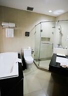 The Lake Hotel Tagaytay