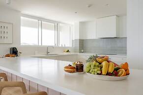 Cashelmara Beachfront Apartments