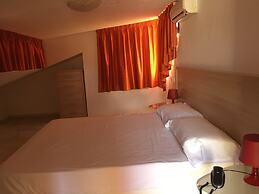 Hotel Park Village