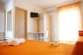 Hotel Park Village