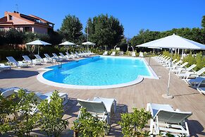Hotel Park Village