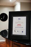 Carlyle Suites & Apartments