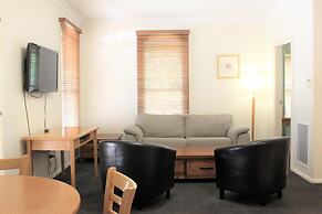 Carlyle Suites & Apartments