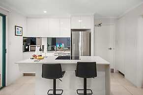 Chez Noosa Holiday Apartments