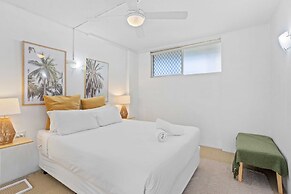 Hi Ho Beach Apartments