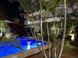 Hi Ho Beach Apartments