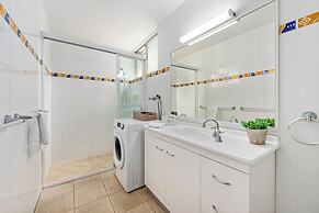 Hi Ho Beach Apartments