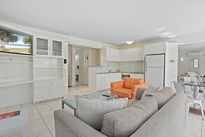 Hi Ho Beach Apartments