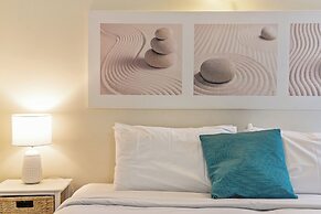 Hi Ho Beach Apartments