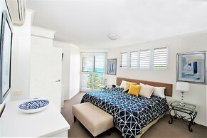 Indigo Blue Beachfront Apartments