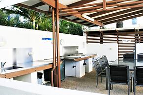 Indigo Blue Beachfront Apartments