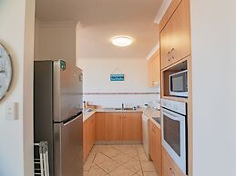 Crystal Beachfront Apartments