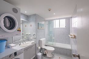 Crystal Beachfront Apartments