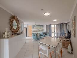 Crystal Beachfront Apartments