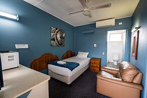 Ardeanal Motel West Wyalong