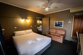 Ardeanal Motel West Wyalong