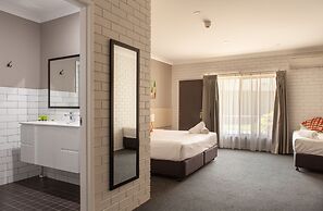 Nightcap at Archer Hotel