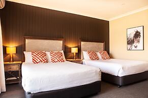 Nightcap at Archer Hotel