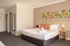 Nightcap at Archer Hotel