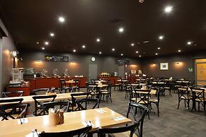 Nightcap at Archer Hotel