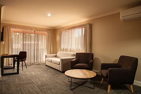 Nightcap at Archer Hotel