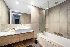 Bay Royal Apartments