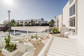 Bay Royal Apartments