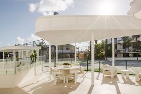 Bay Royal Apartments