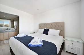 Bay Royal Apartments