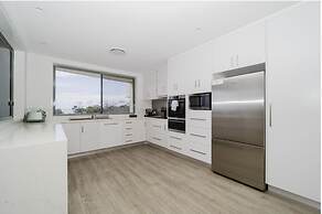 Bay Royal Apartments