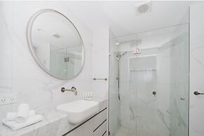 Bay Royal Apartments