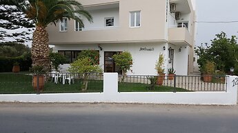Mastorakis Hotel And Studios