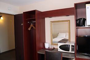 Motel Capri & Suites