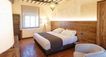 La Loggia Historic Resort
