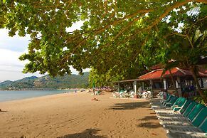 First Bungalow Beach Resort