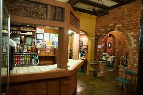 Forest Lodge Motor Inn & Restaurant