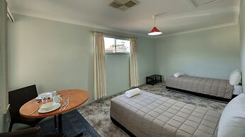 Cowra Motor Inn