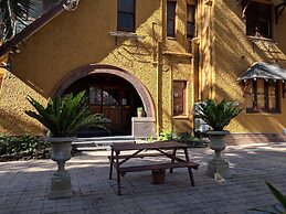 Burwood Bed And Breakfast