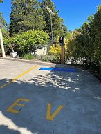 High Mountains Motor Inn