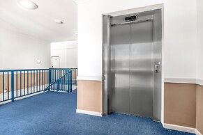 Hawkesbury Race Club Motel